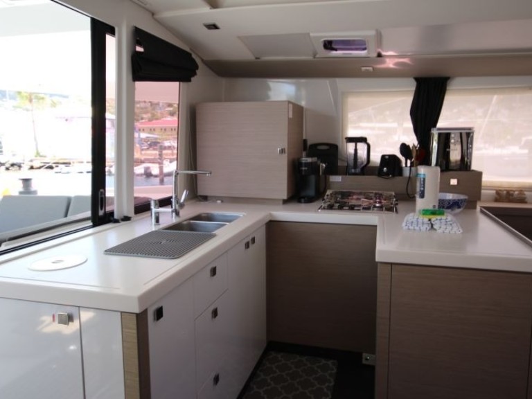 Charter a Fountaine Pajot Astrea 42 in Road Town on Samboat
