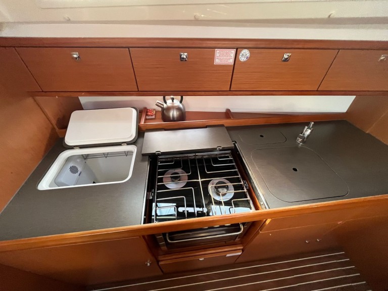 Yacht hire Sukošan cheap Cruiser 41