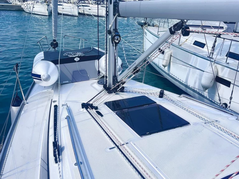 Yacht charter Sukošan - Bavaria Cruiser 34 on SamBoat