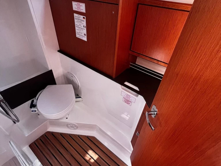 Hire a Bavaria Cruiser 34 Sukošan