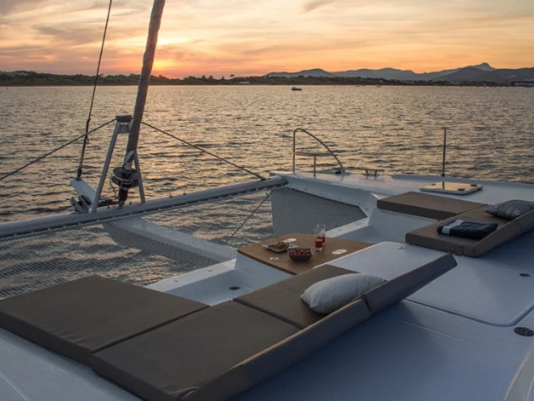 Catamaran to hire Ajaccio at the best price