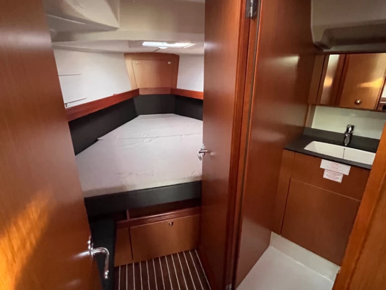 Hire Sailboat with or without skipper Bavaria Sukošan