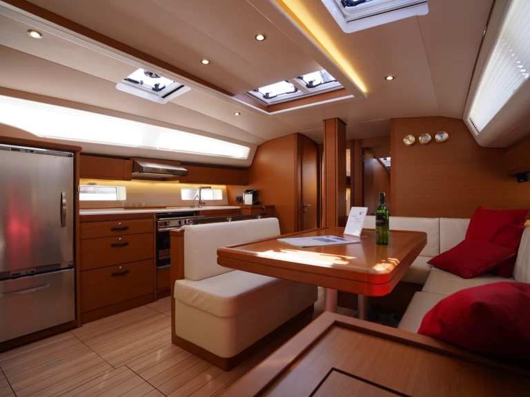 Hire Sailboat with or without skipper Jeanneau Marmaris