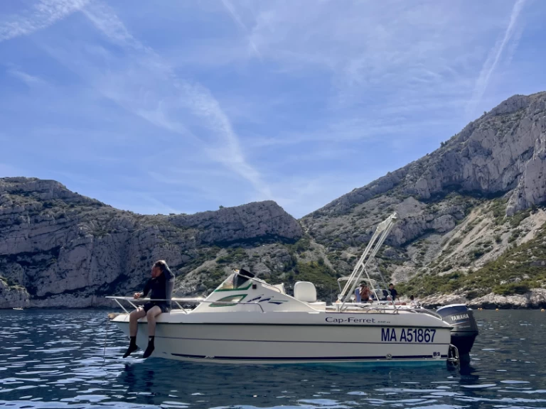 Yacht charter Marseille - B2 Marine Cap Ferret 550 on SamBoat