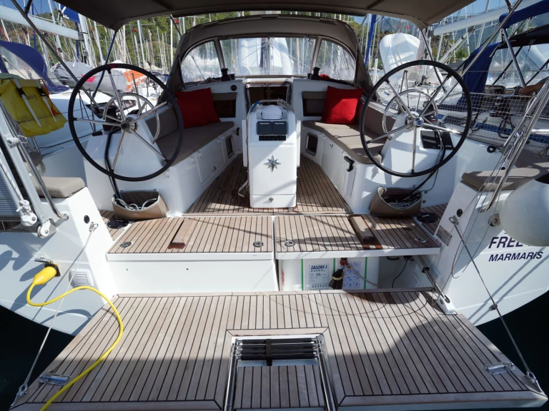 Sailboat hire in Marmaris - Jeanneau Sun Odyssey 410