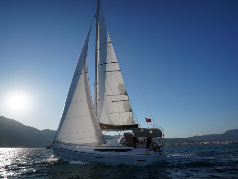 Sailboat hire in Marmaris - Jeanneau Sun Odyssey 389