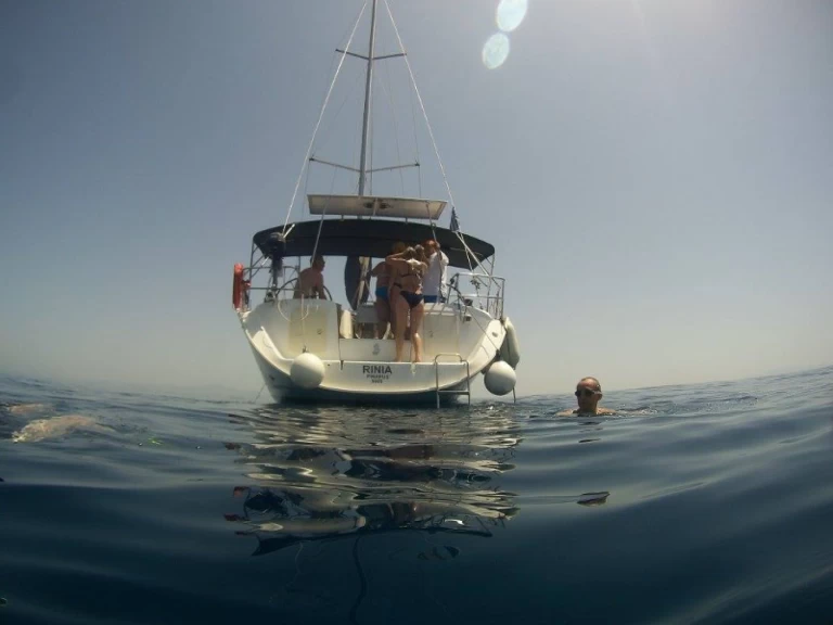 Hire a Bénéteau Cyclades 50.5 Alimos