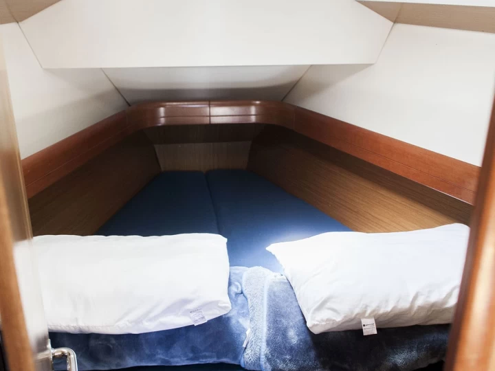 Hire a Jeanneau Sun Odyssey 36i Préveza