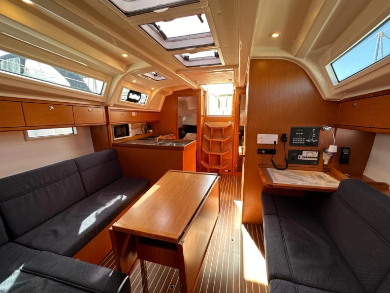 Hire Sailboat with or without skipper Bavaria Sukošan