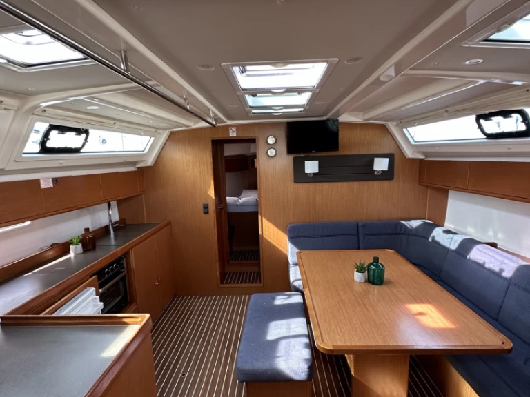 Yacht hire Drage cheap Cruiser 46