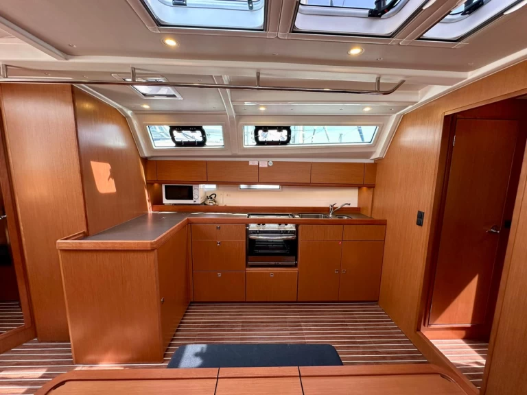 Charter a Bavaria Cruiser 46 in Sukošan on Samboat