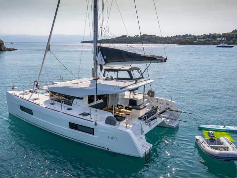 Hire Catamaran with or without skipper Lagoon Porto Cheli