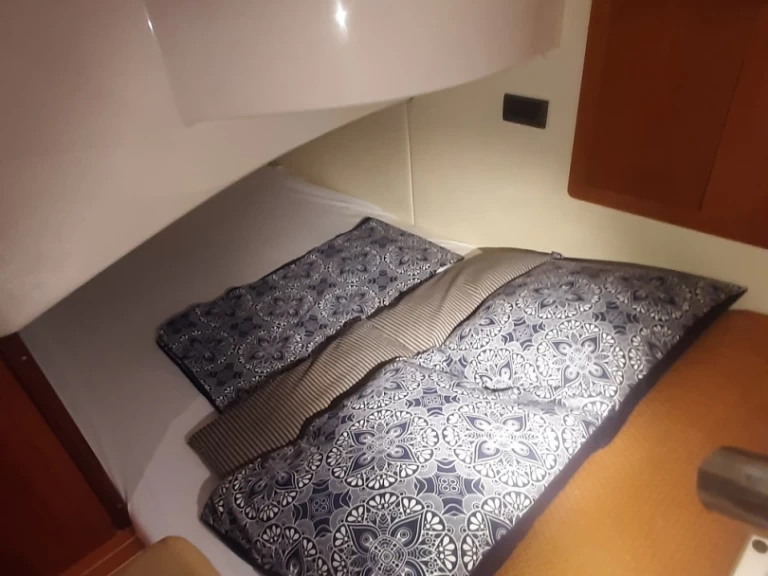 Sessa Marine Sessa Dorado 32/36 charter bareboat or skippered in  Zadar