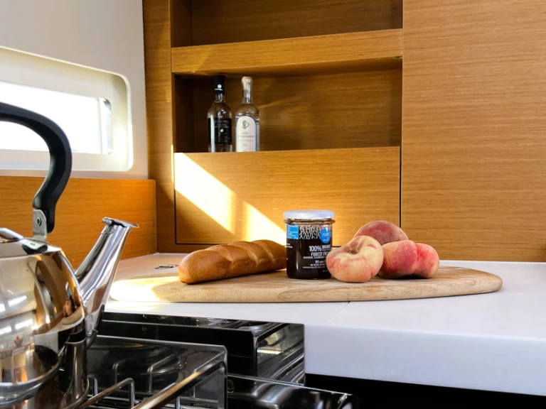 Hire a Jeanneau Sun Odyssey 410 Alimos