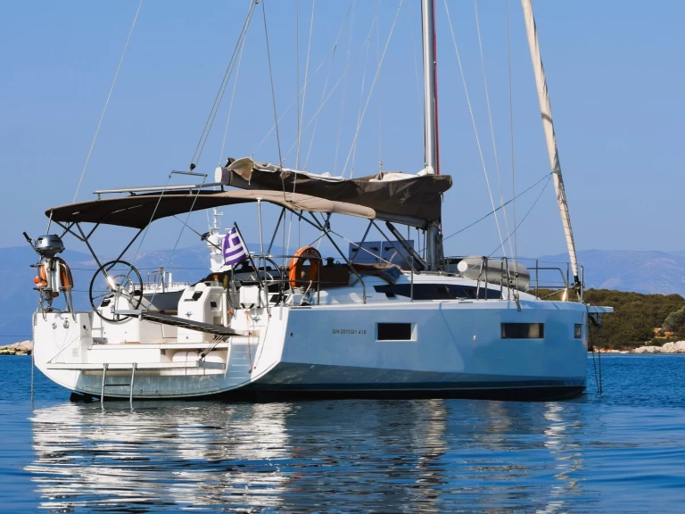 Yacht hire Alimos cheap Sun Odyssey 410