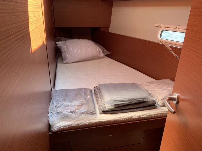 Hire Sailboat Hanse with a boat licence