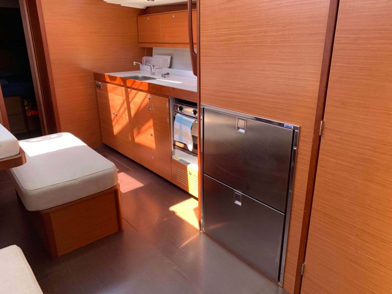 Yacht charter Lávrio - Dufour Dufour 460 Grand Large on SamBoat