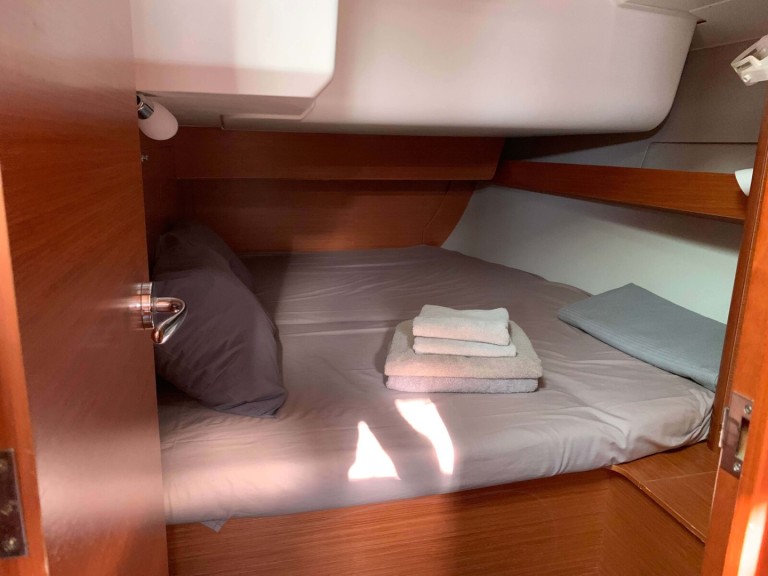 Dufour Dufour 460 Grand Large charter bareboat or skippered in  Lávrio