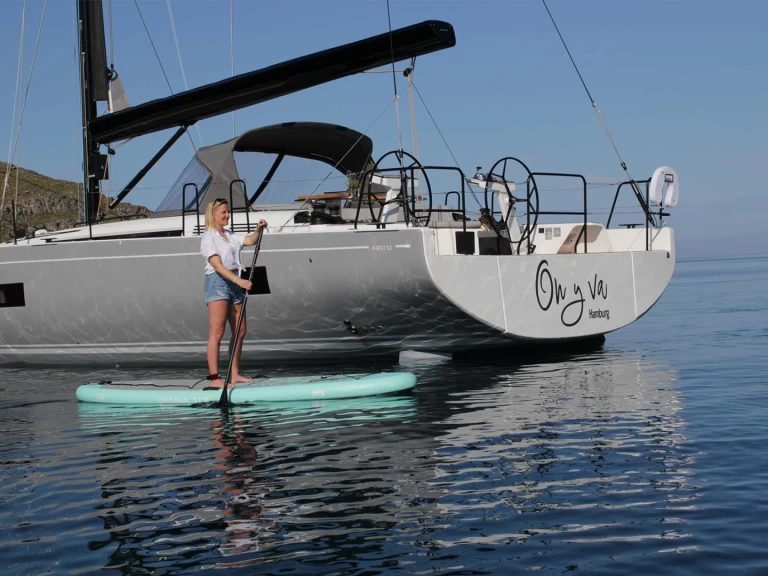 Hire Sailboat Bénéteau with a boat licence