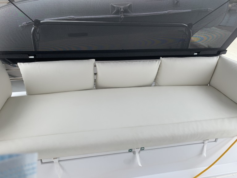 Yacht charter Lávrio - Bali Bali 4.1 on SamBoat