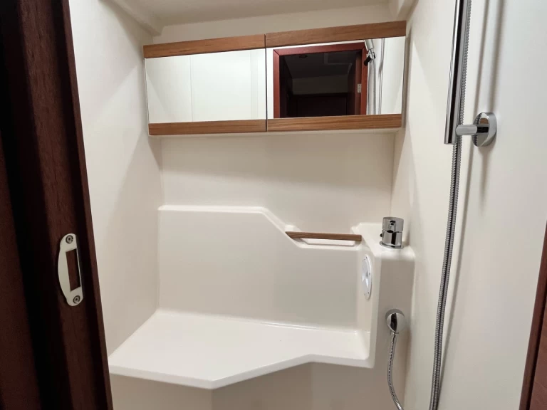 Yacht charter Lávrio - Hanse Hanse 458 on SamBoat