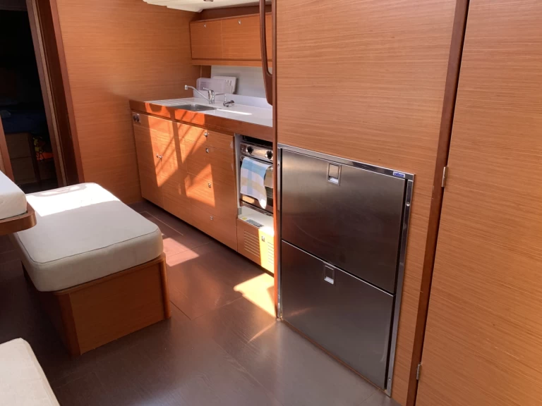 Hire Sailboat with or without skipper Dufour Lávrio