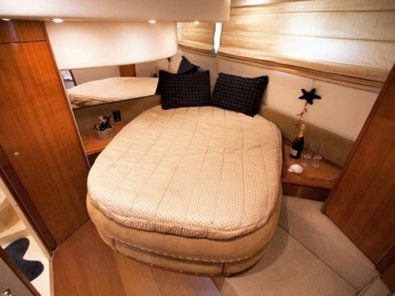 Hire Motorboat with or without skipper Azimut Glyfada