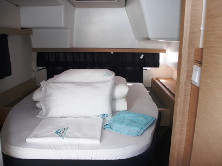 Hire Catamaran with or without skipper Fountaine Pajot Marmaris