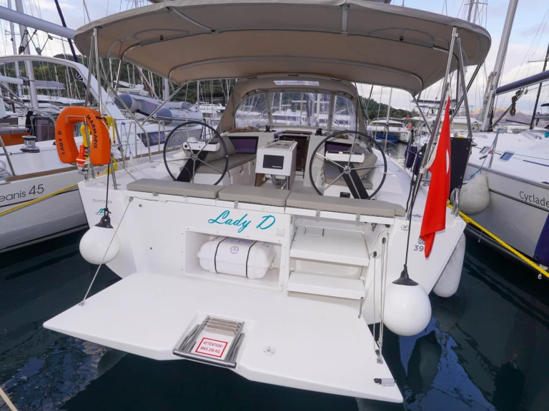 Hire Sailboat Dufour with a boat licence
