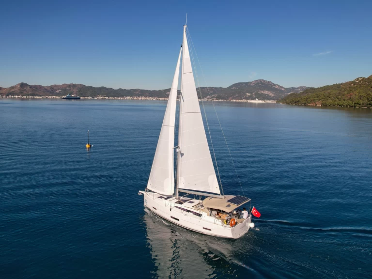 Sailboat to hire Marmaris at the best price