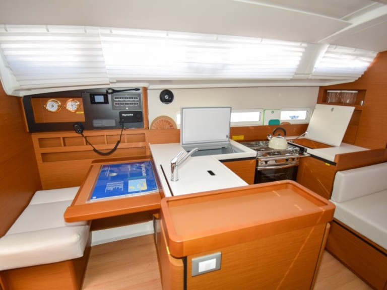 Hire a Jeanneau Sun Odyssey 410 Marmaris