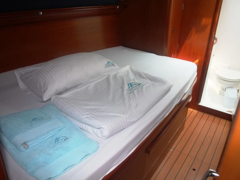 Sailboat hire in Marmaris - Bénéteau Beneteau 50