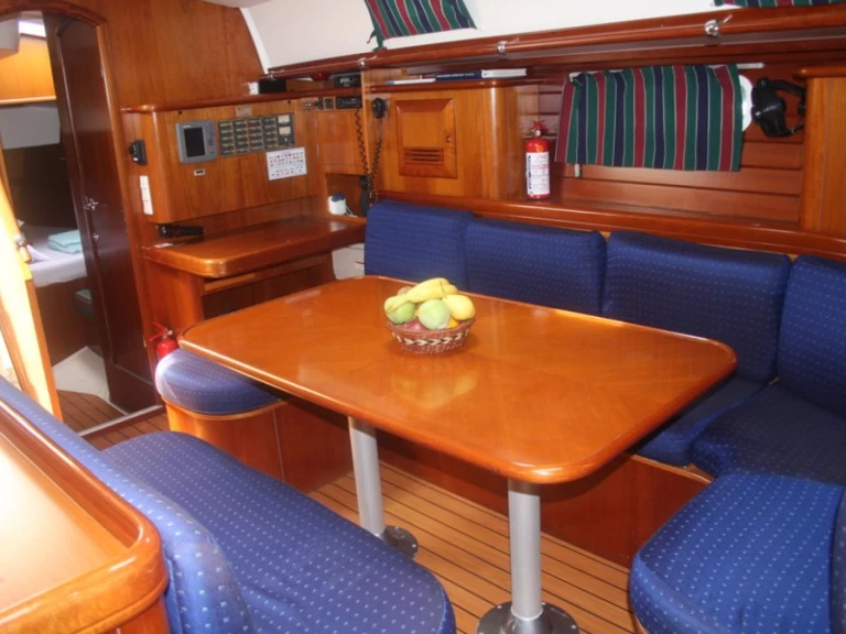 Charter a Bénéteau Beneteau 50 in Marmaris on Samboat