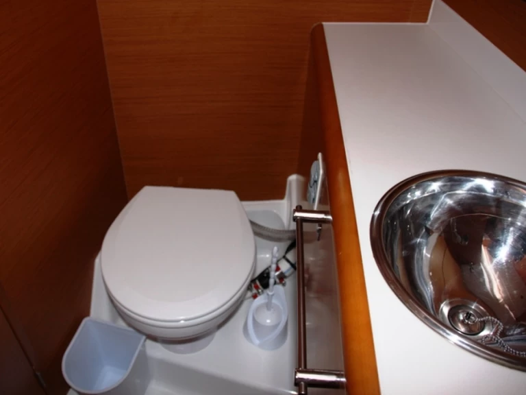 Sailboat to hire Marmaris at the best price