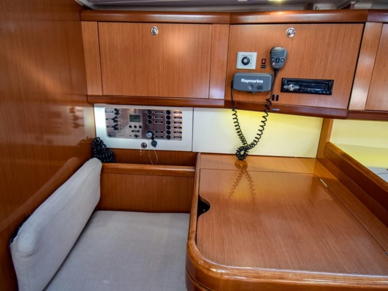 Yacht charter Marmaris - Bénéteau Oceanis 40 on SamBoat