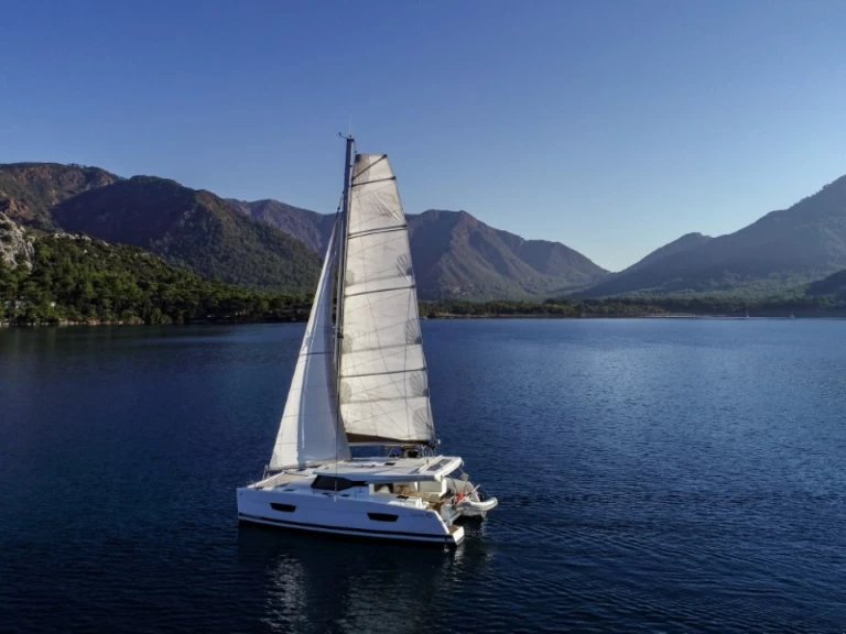 Hire Catamaran with or without skipper Fountaine Pajot Marmaris