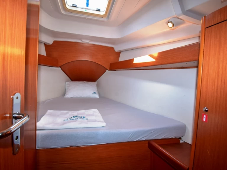 Yacht hire Marmaris cheap Cyclades 43.4