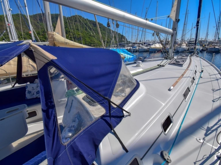 Yacht hire Marmaris cheap Cyclades 50.5