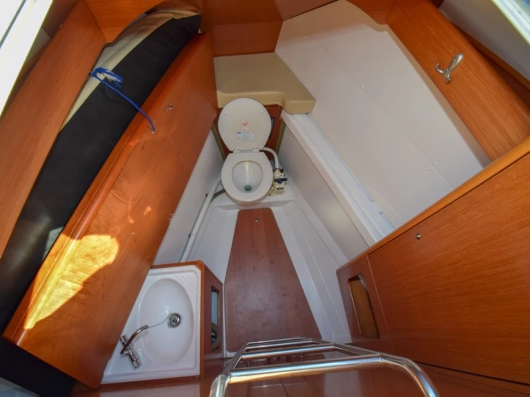 Sailboat hire in Marmaris - Bénéteau Cyclades 50.5