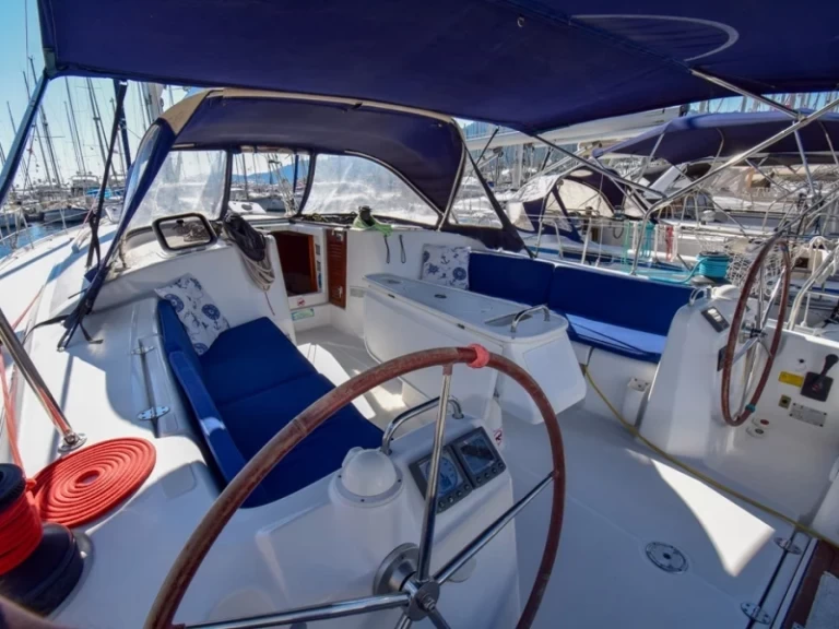 Charter a Bénéteau Cyclades 50.5 in Marmaris on Samboat