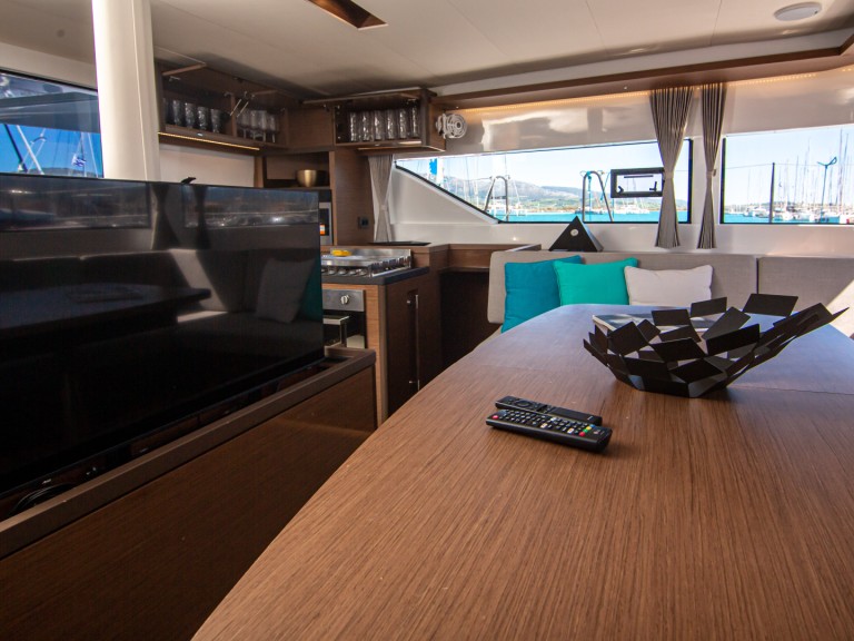 Hire Catamaran with or without skipper Lagoon Préveza