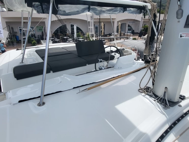 Yacht hire Capo d'Orlando cheap Lagoon 46