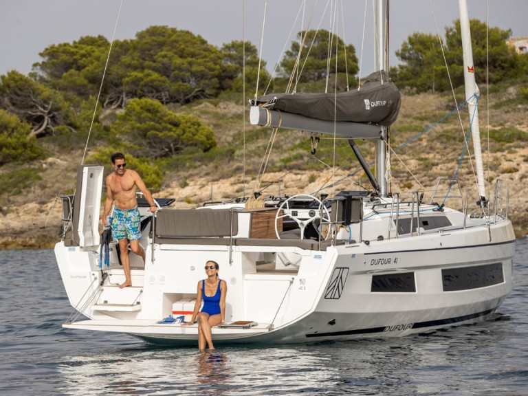 Sailboat hire in Palma de Mallorca - Dufour Dufour 41