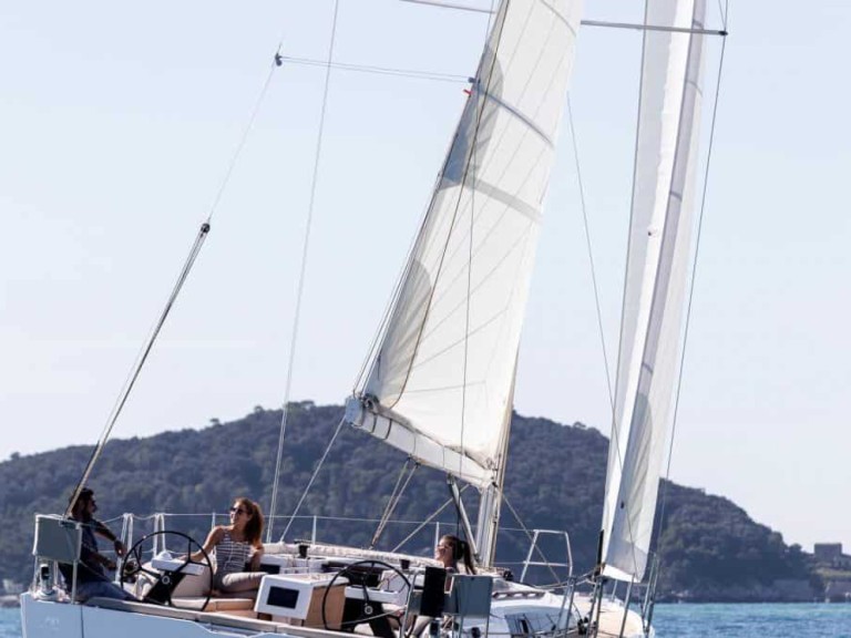 Hire Sailboat Dufour with a boat licence