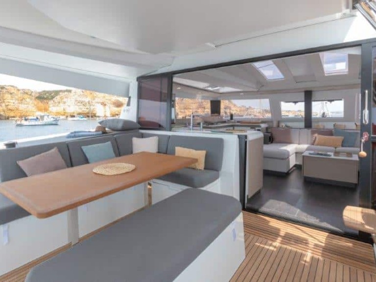 Hire a Fountaine Pajot Elba 45 Palma de Mallorca
