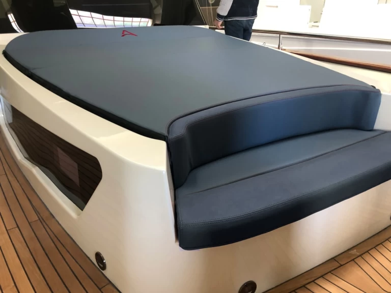 Yacht charter Palma de Mallorca -  Italyure 38 on SamBoat