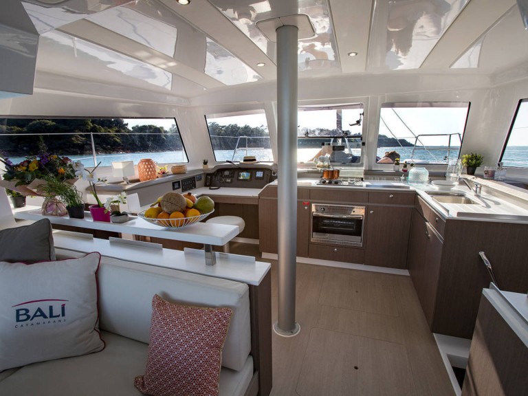 Hire Catamaran with or without skipper Bali Lefkáda