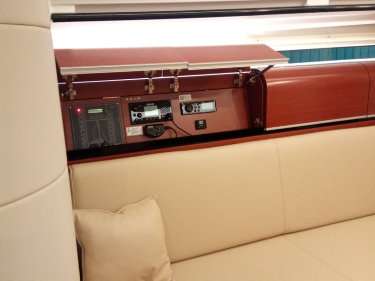 Hire Sailboat Dehler with a boat licence