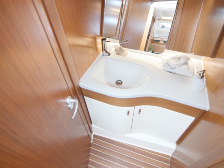 Yacht charter Altefähr - Dehler Dehler 34 on SamBoat