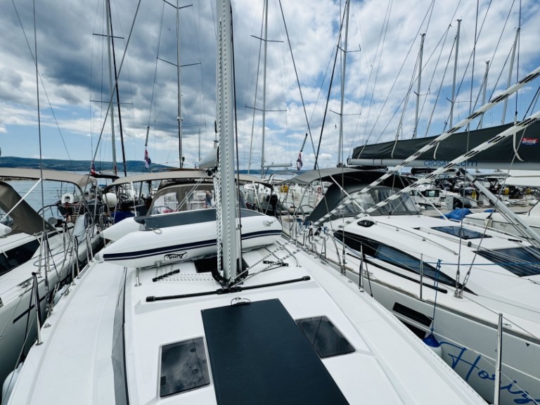 Sailboat to hire Novi Vinodolski at the best price